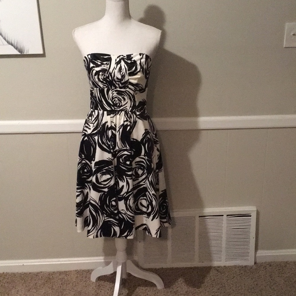 White House black market dress